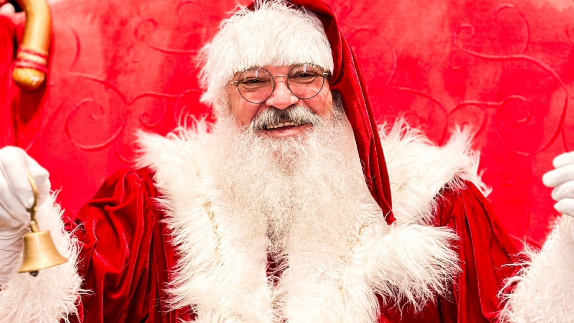 Funtrab oferece vagas temporárias para Papai Noel com salários de até R$ 22 mil em Campo Grande