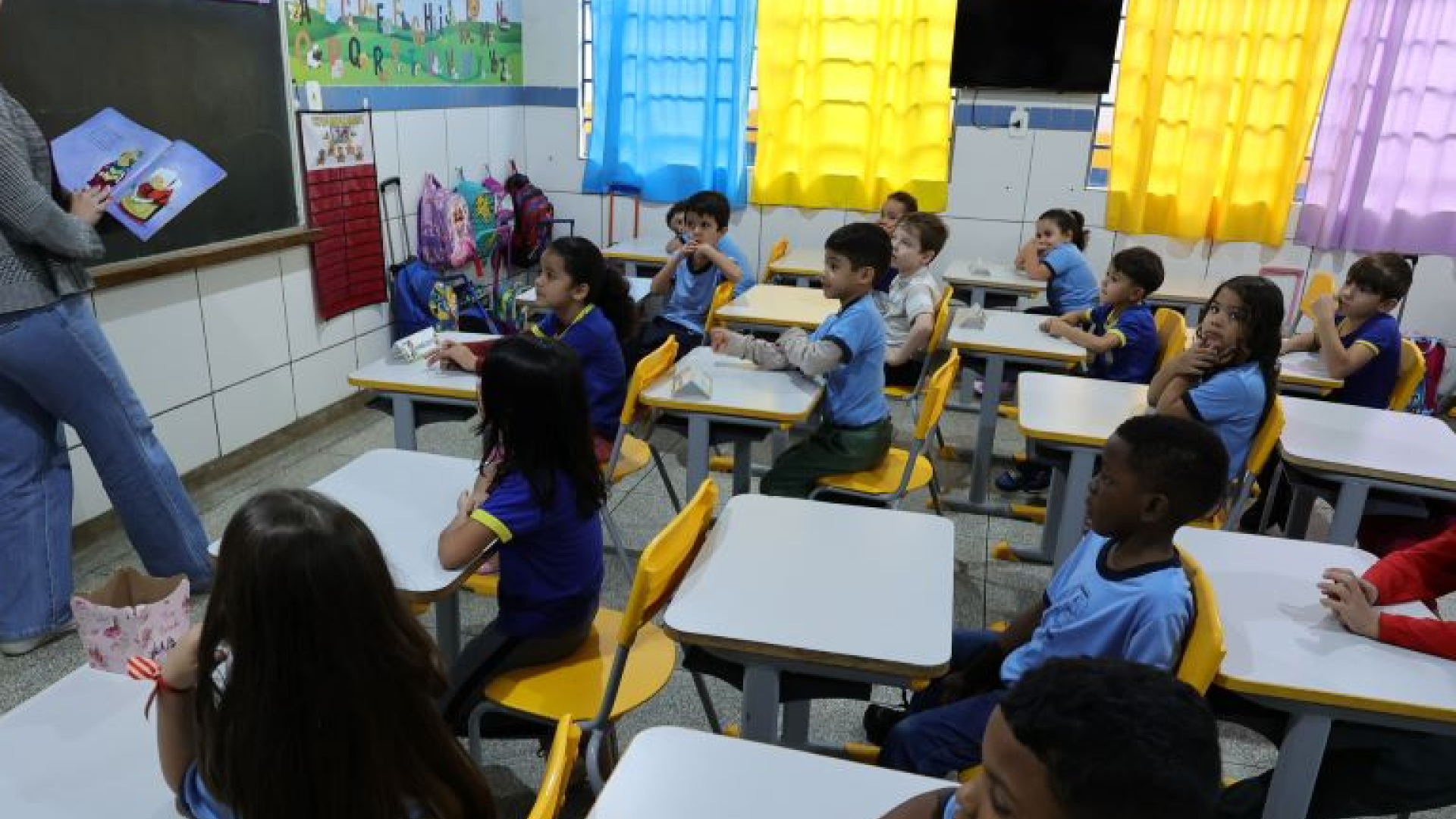 Prefeitura de Dourados regulamenta programa permanente de leitura e escrita na rede municipal