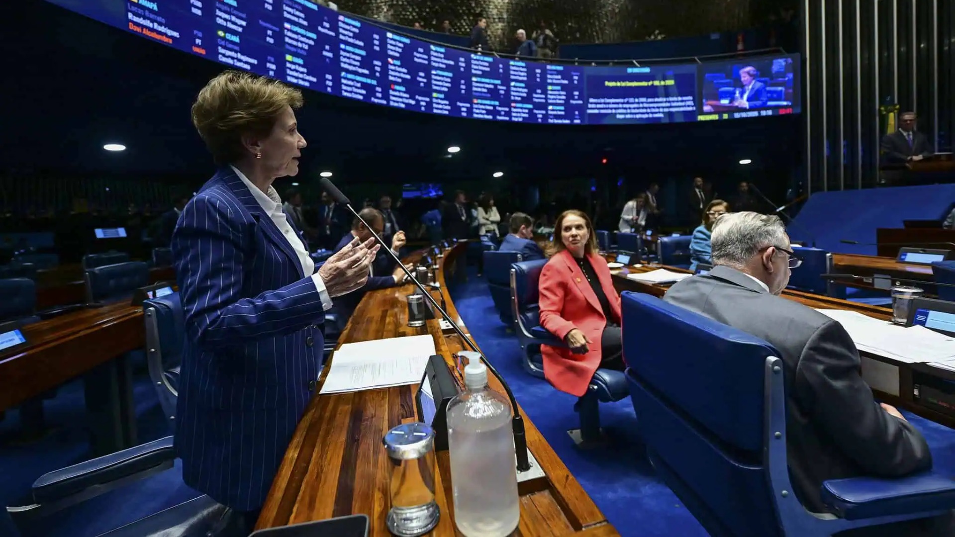 Senado terá 13 partidos e PL como maior bancada em 2027